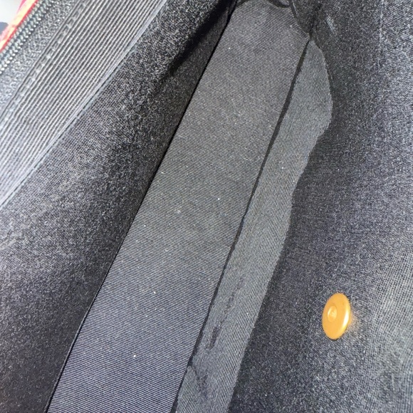 CHANEL Red Quilted Bag with 24kt plated CC logo - Picture 12 of 14